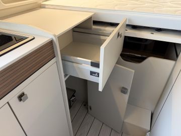 Westfalia Columbus 600 D 140 PS Aufstelldach Solar Skyview
