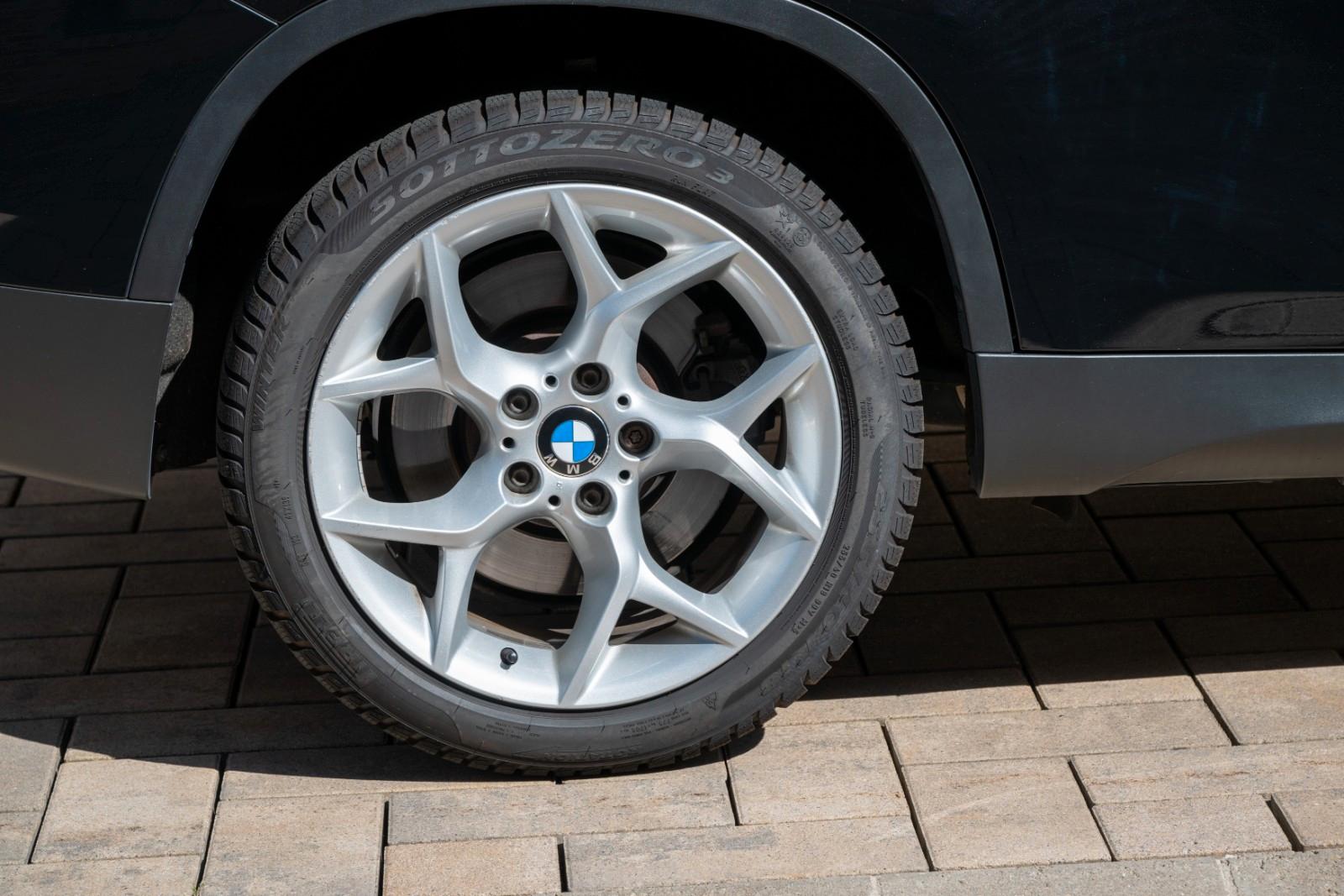 BMW X1 xDrive28i 3.0 258 ch • BVA • Cuir Nevada • Xénon • Sièges chauffants