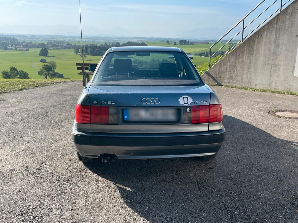 Audi 80