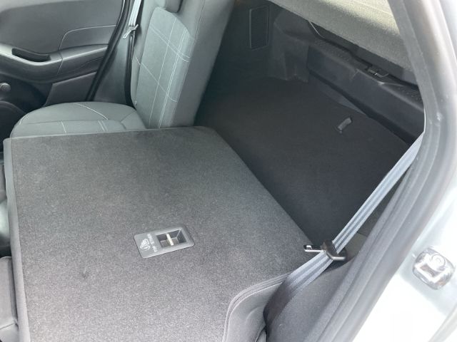 Fahrzeugabbildung Ford Fiesta 1.1 Cool & Connect Tempomat, Klimaanlage