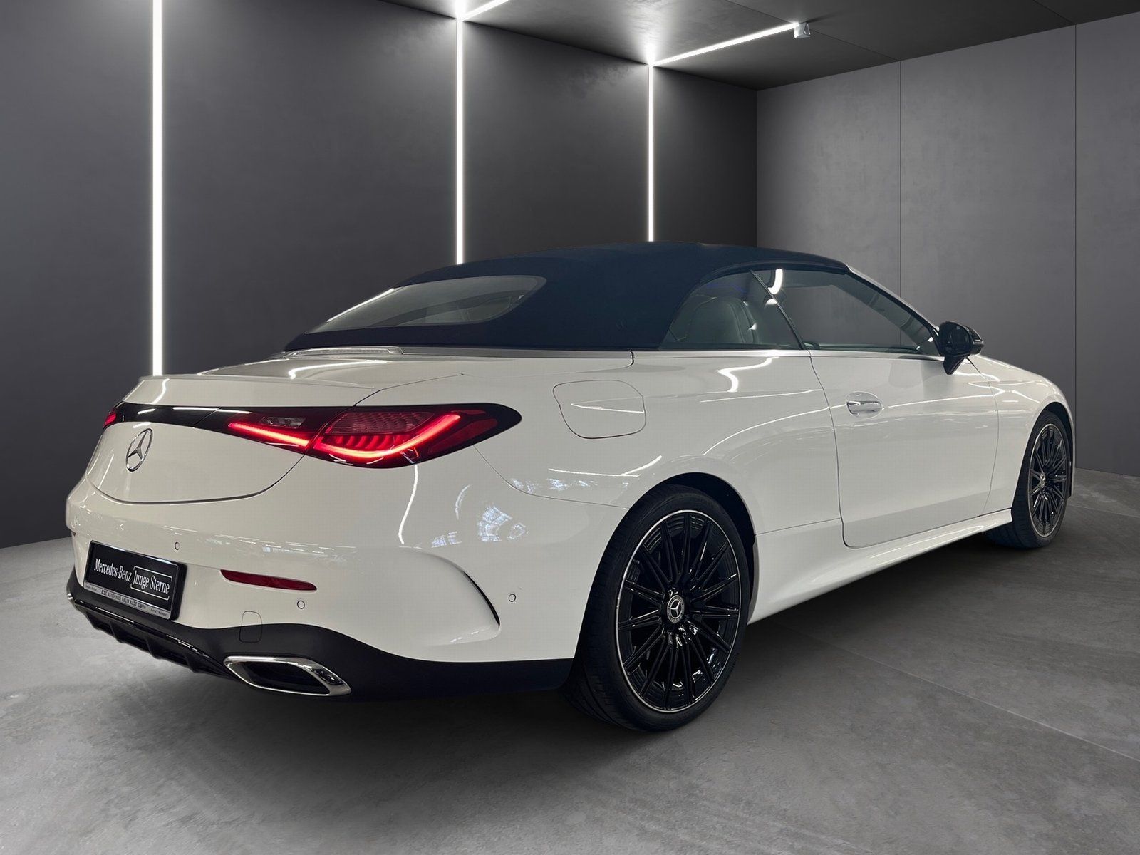 Fahrzeugabbildung Mercedes-Benz CLE 220 d AMG+ Cabrio*Beige*360*HeadUp*Totwink*
