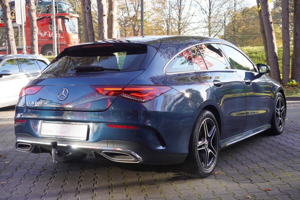 Mercedes-Benz CLA 200