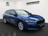 Skoda Superb Combi IV 1.5 TSI *FHZ,ASW,NAV* - Skoda Superb: Ambiente-Beleuchtung
