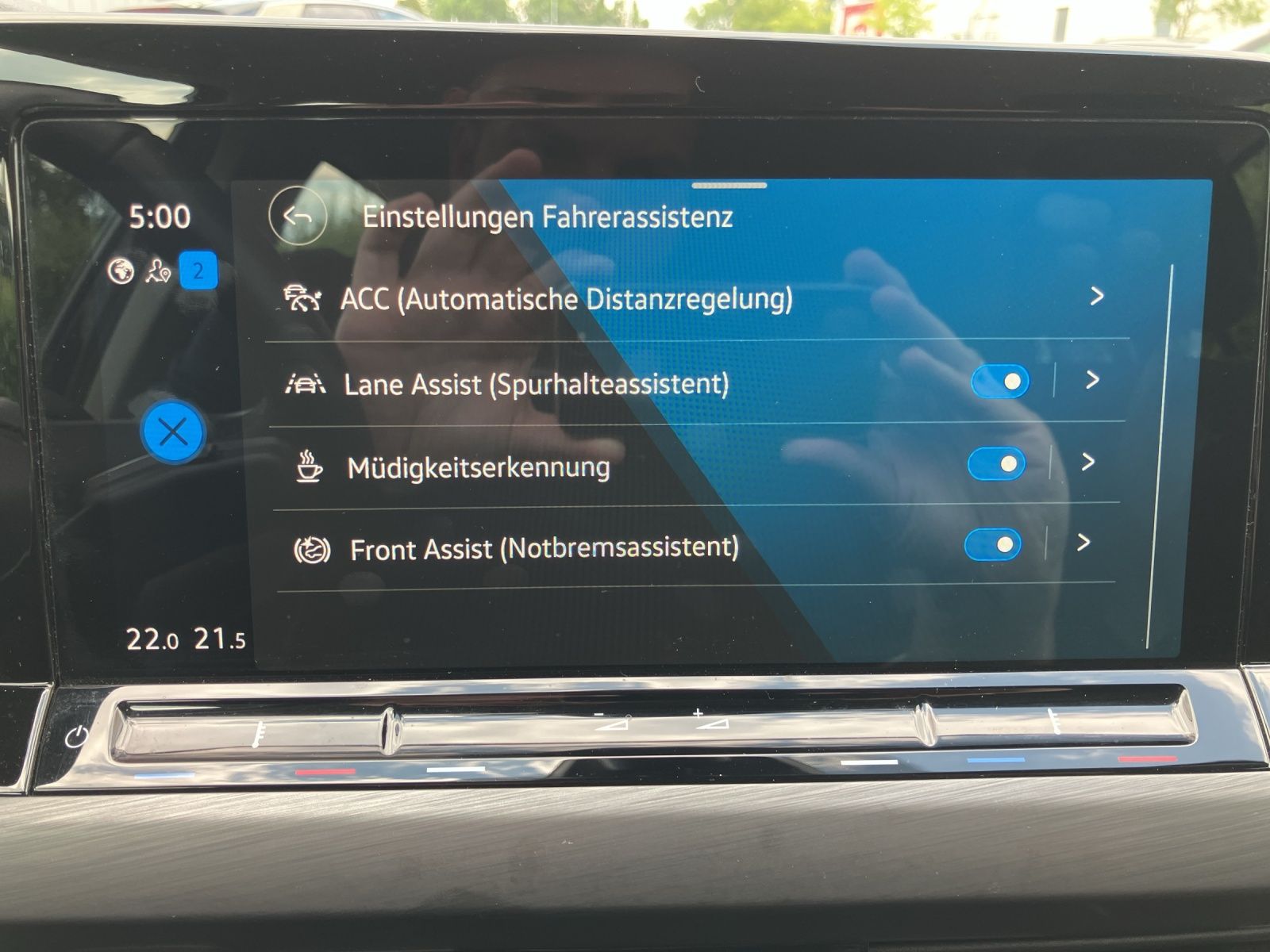 Fahrzeugabbildung Volkswagen Golf VIII Variant TSI Style LED ACC App-Connect