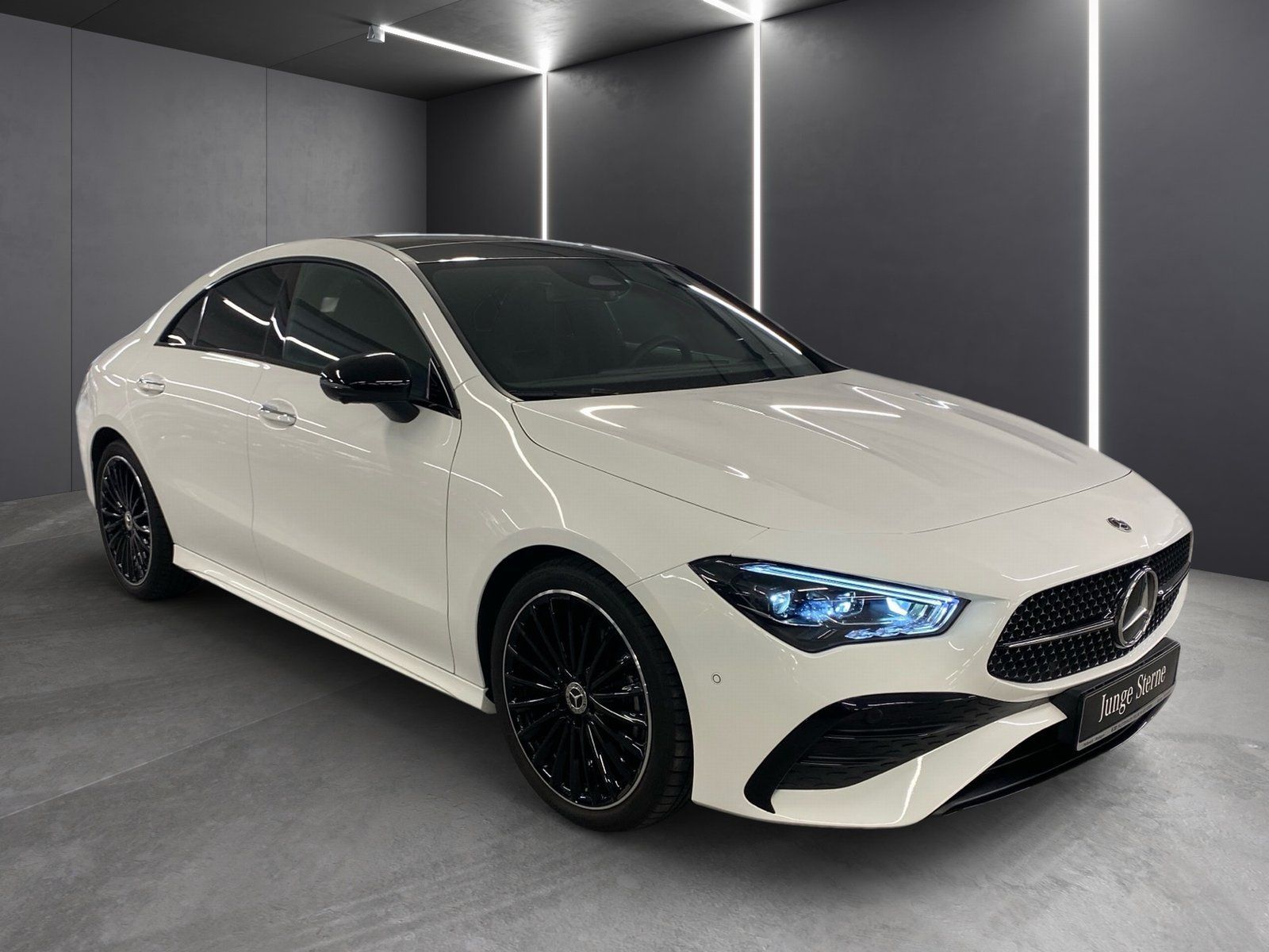 Fahrzeugabbildung Mercedes-Benz CLA 200 AMG*Pano*Burm*Distro*Night*360*MuliBeam*
