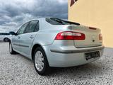 Renault Laguna  1.8 16V Automatik Tüv - Renault Laguna mit Benzin-Antrieb: Limousine