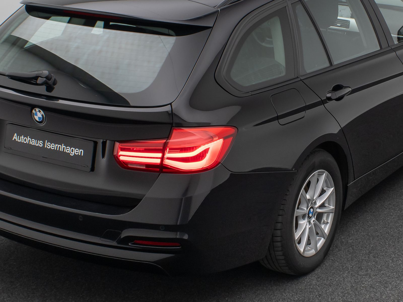 Fahrzeugabbildung BMW 318d NaviPro WLANLordos PDC LED Komfort Alarm