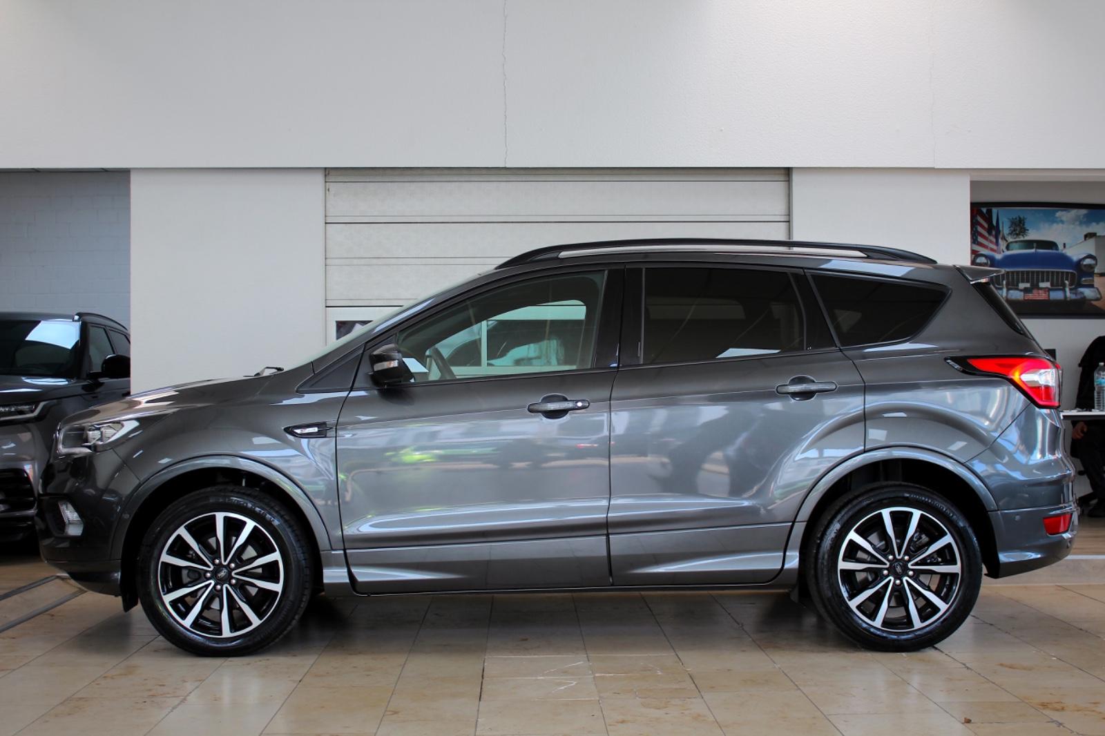 Ford Kuga 1.5 ST-LINE *NAVI*LEDER*AHK*KAMERA*XENON*