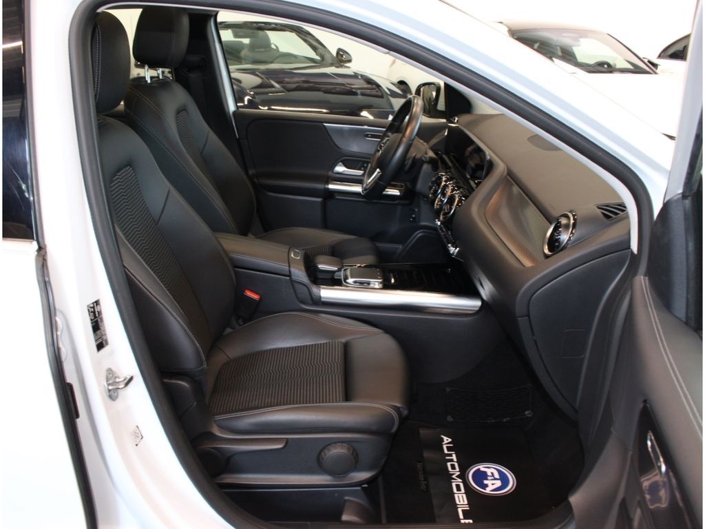 Fahrzeugabbildung Mercedes-Benz B 220 Progressive 4Matic 2.Hand*AHK*Pano*LED*TOP