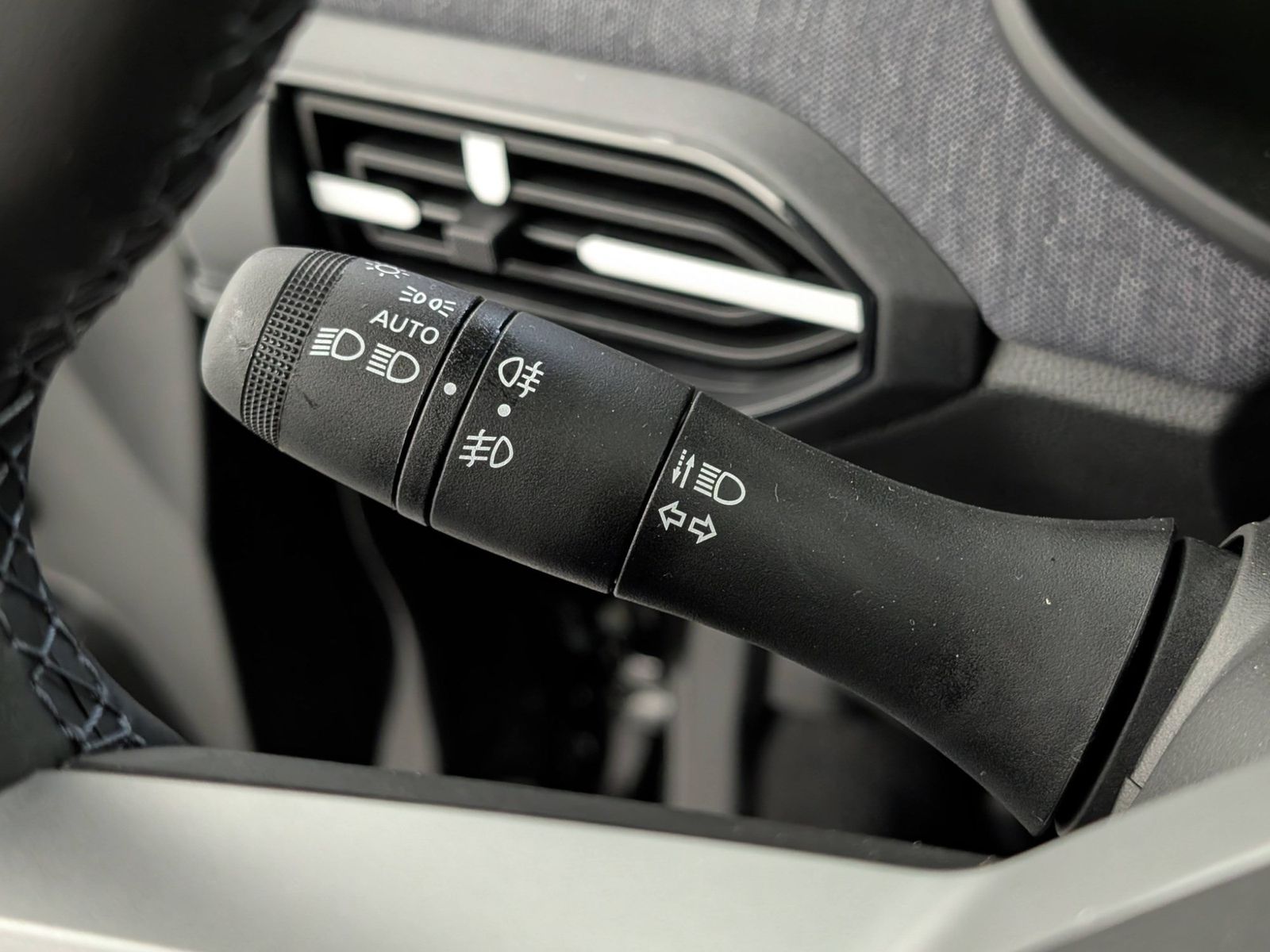 DACIA Jogger Journey TCe 110 Media Nav – Bild 31