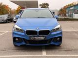 BMW 225xe M Sport Aut. LED HUD ACC+ STAUASSISTENT - mit Hybrid-Antrieb: Blau, Head-Up Display