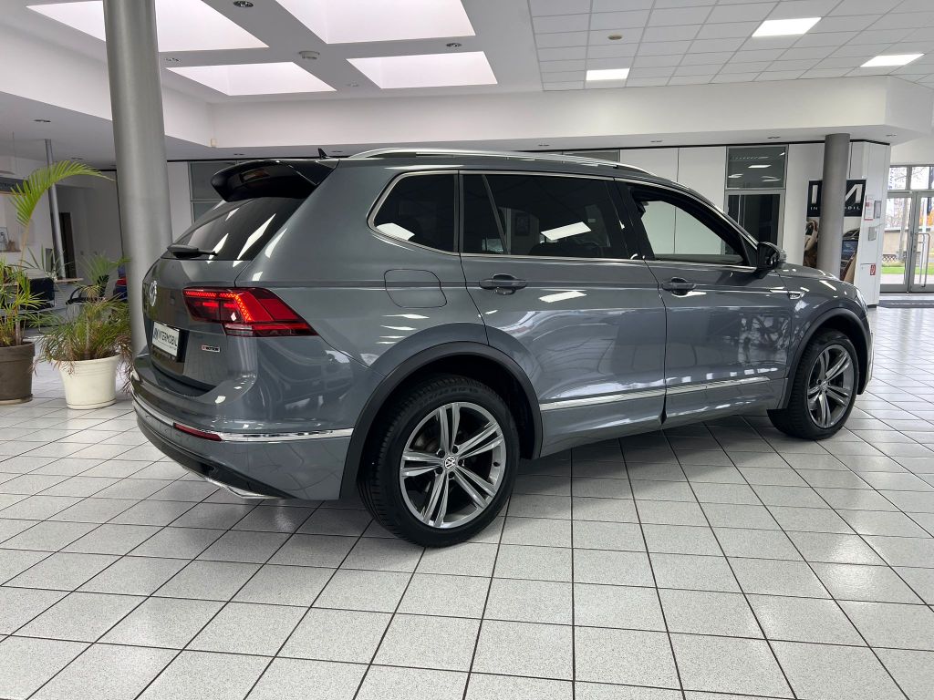 Volkswagen Tiguan Allspace 2.0TDI Highline 4Mo.*R-Line*ACC*