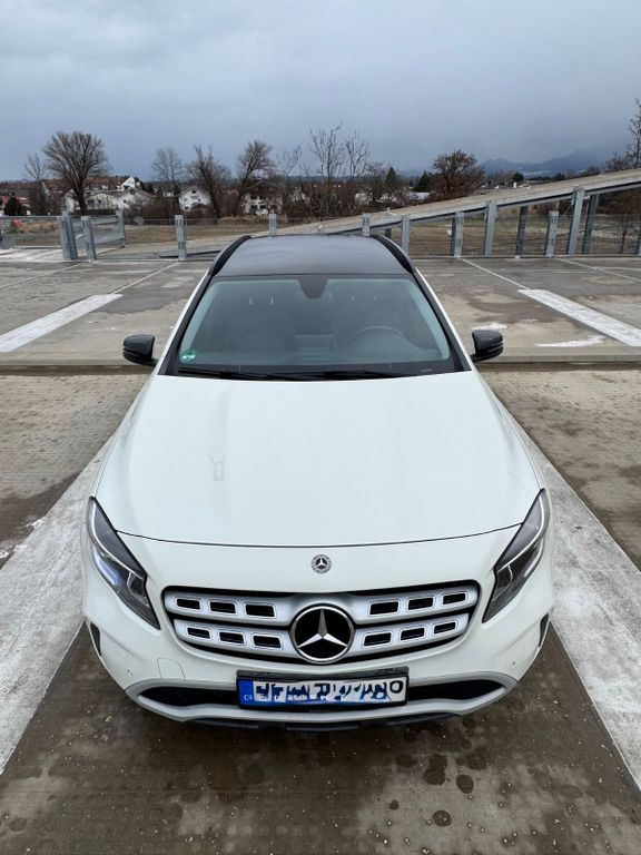 Image of Mercedes-Benz GLA 200