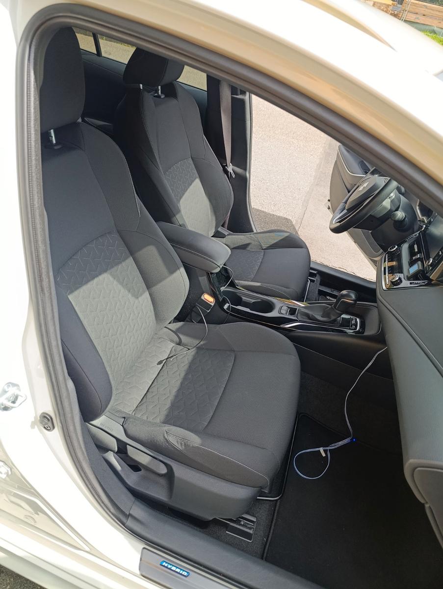 Suzuki Swace 1.8 Hybrid Comfort+ Corolla Touring Sports