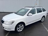 Skoda Octavia 2.0 TDI DSG 4x4 Elegance Combi *2.Hand* - Skoda Octavia aus 2011: Elegance