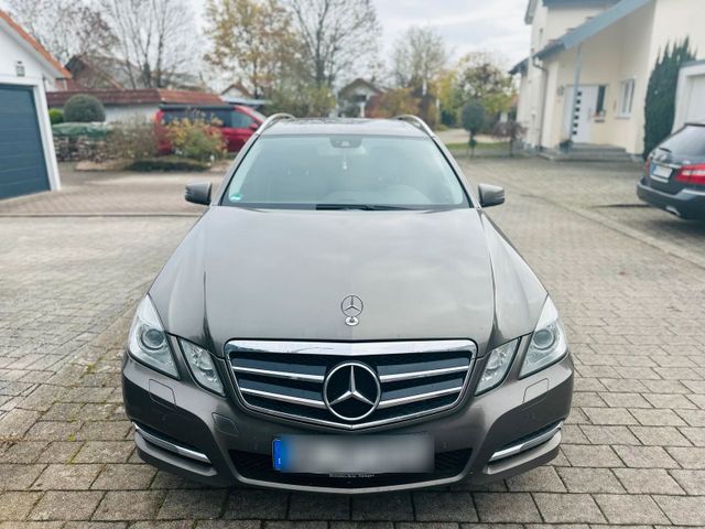 Mercedes-Benz Mercedes Benz e220 cdi w212 BlueEfficiency...