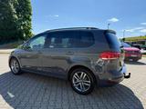 Volkswagen Touran 1.5 TSI DSG Navi*LED*Kamera*ACC*AHK*Alu* - Volkswagen Touran in Köln