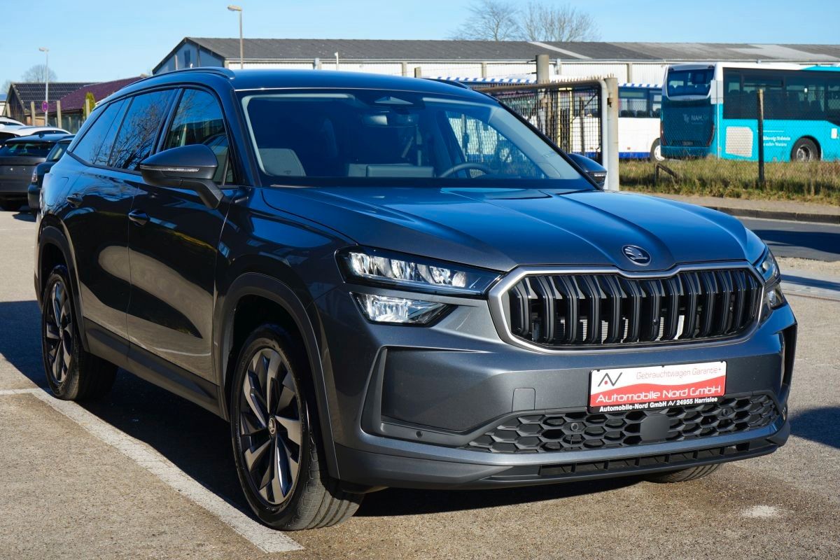Fahrzeugabbildung SKODA Kodiaq 1.5 TSI*Sport*Head Up*Garantie*7 Sitzer