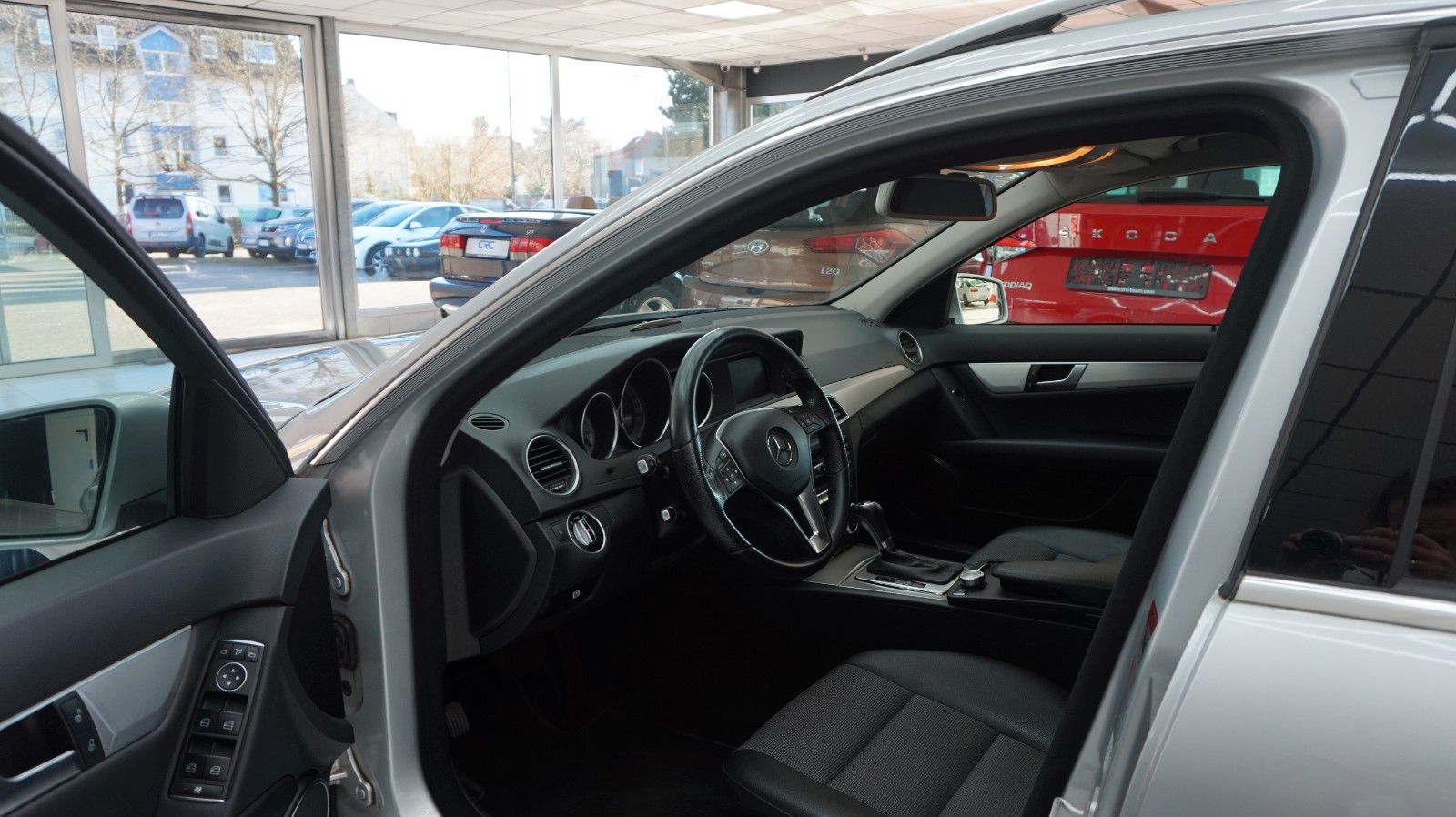 Fahrzeugabbildung Mercedes-Benz C 250 T Scheckheft Avantgarde