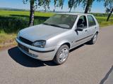 Mazda 121 1.3 Comfor. TÜV NEU.  - Mazda 121 mit Benzin-Antrieb
