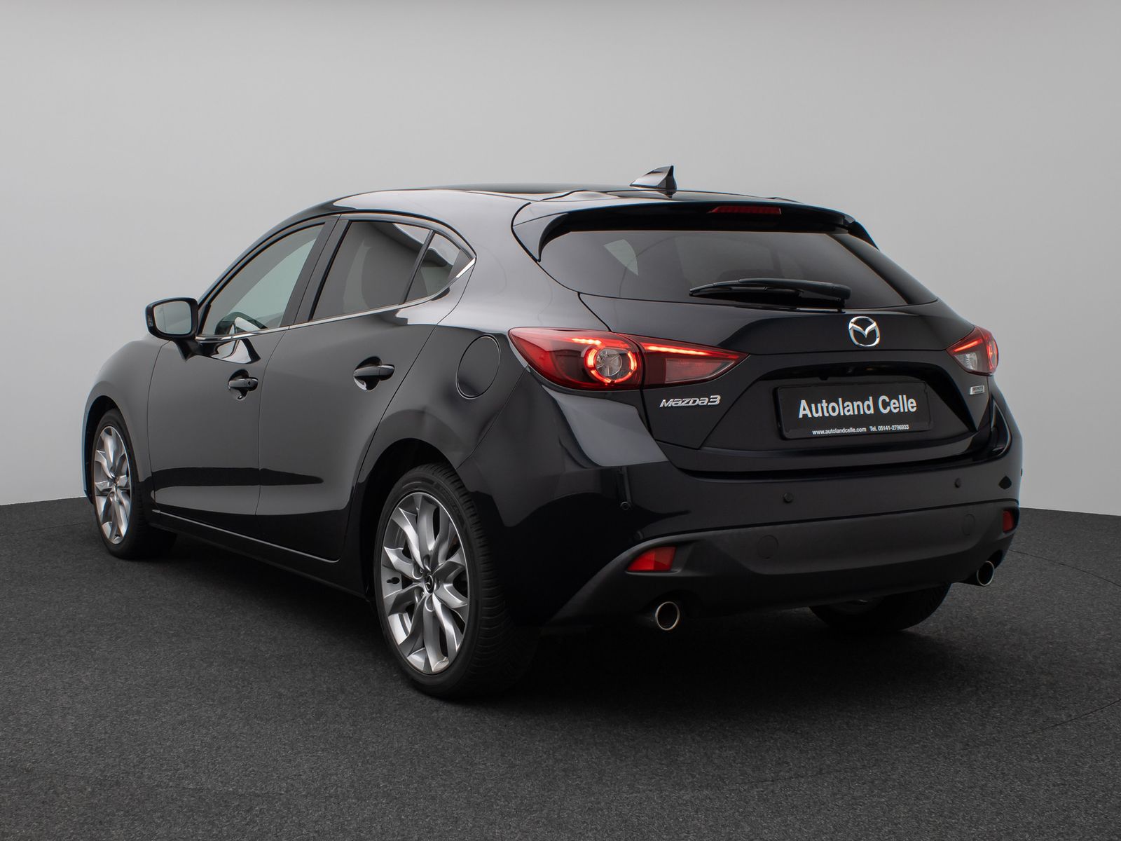 Fahrzeugabbildung Mazda 3 Lim. Sports-Line Kamera Sitzhzg DAB HUD BOSE