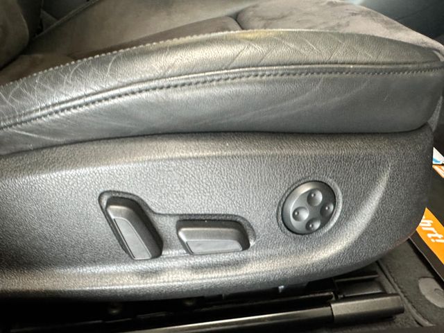 Audi S4 *B&O*TEMPO*NAV*CARBON*PDC*ALCANTARA*20Zoll*