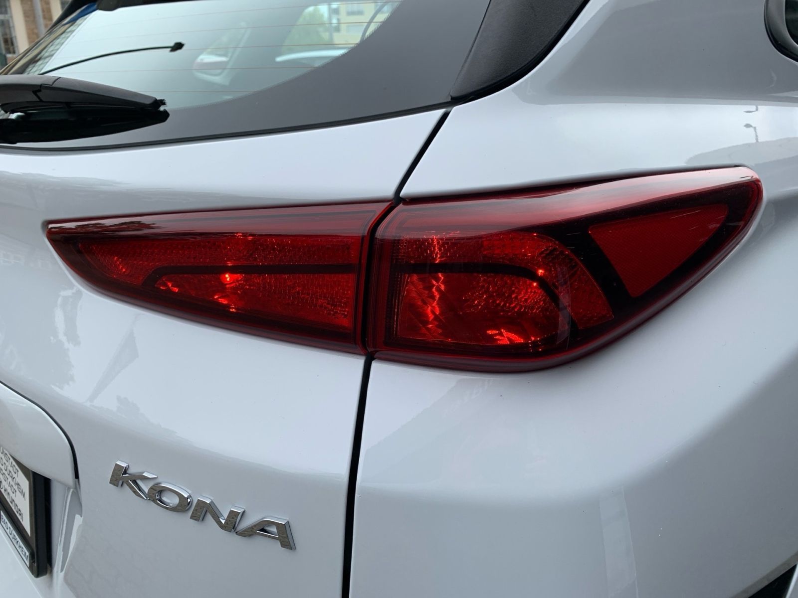 Fahrzeugabbildung Hyundai KONA Select Elektro 11 kW OBC Sitzheizung