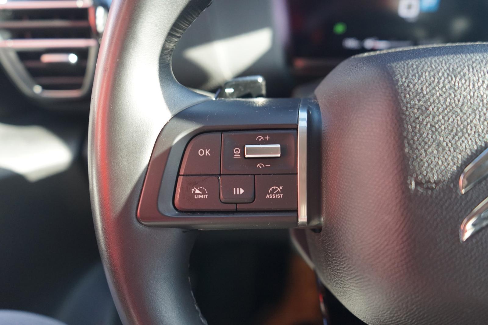 Citroën C4 1.2 12V e-THP Max Aut. LED Navi ACC Kamera