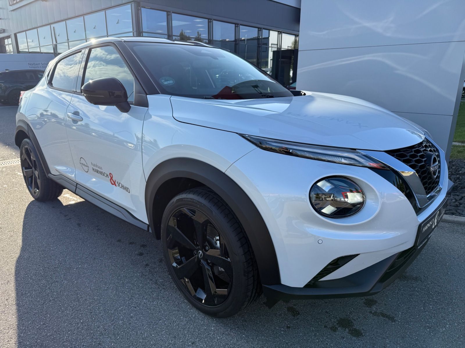 Fahrzeugabbildung Nissan Juke Tekna - Autom., Leder, Winter-Paket