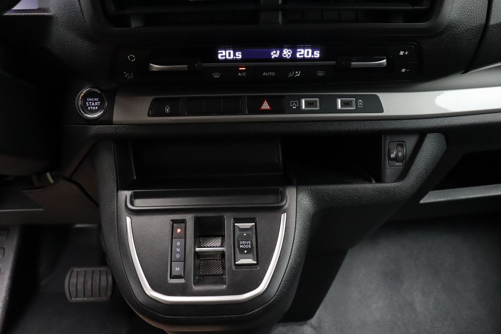 Fahrzeugabbildung Opel Zafira Life 2.0 AT Edition XL L3 9-Sitzer