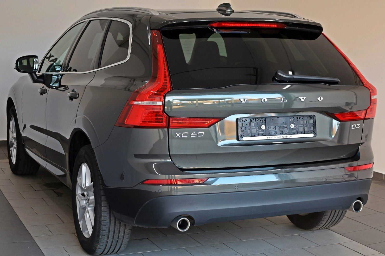 Fahrzeugabbildung Volvo XC60 Momentum Pro,Navi,LED,SH,Kamera,ACC,AHK