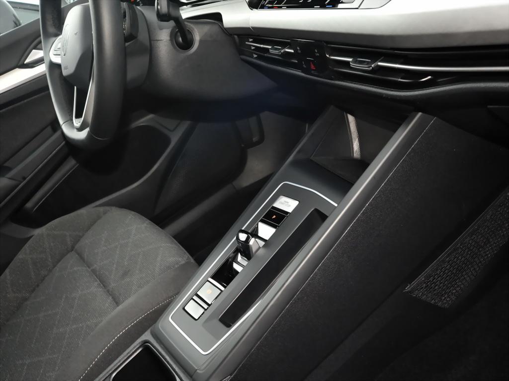 Volkswagen Golf VIII Var. 1.0 TSI Life Navi LED+ Kamera APP, миниатюра 7