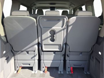 Volkswagen T7 Multivan - 12