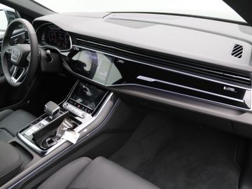 Audi Q8 - 10