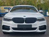 BMW 530 d X DRIVE M SPORT PAKET*HEADUP*PAN*GARANTIE - BMW 530 in Duisburg