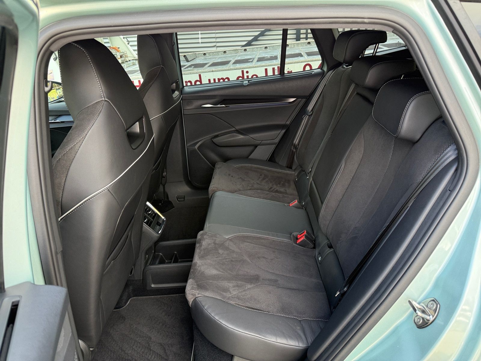 Enyaq 80X Sportline Wärmepumpe Matrix Kamera AHK