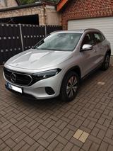 Mercedes-Benz EQA 300 4MATIC -66KW Akku  - Mercedes-Benz EQA: Von Privat