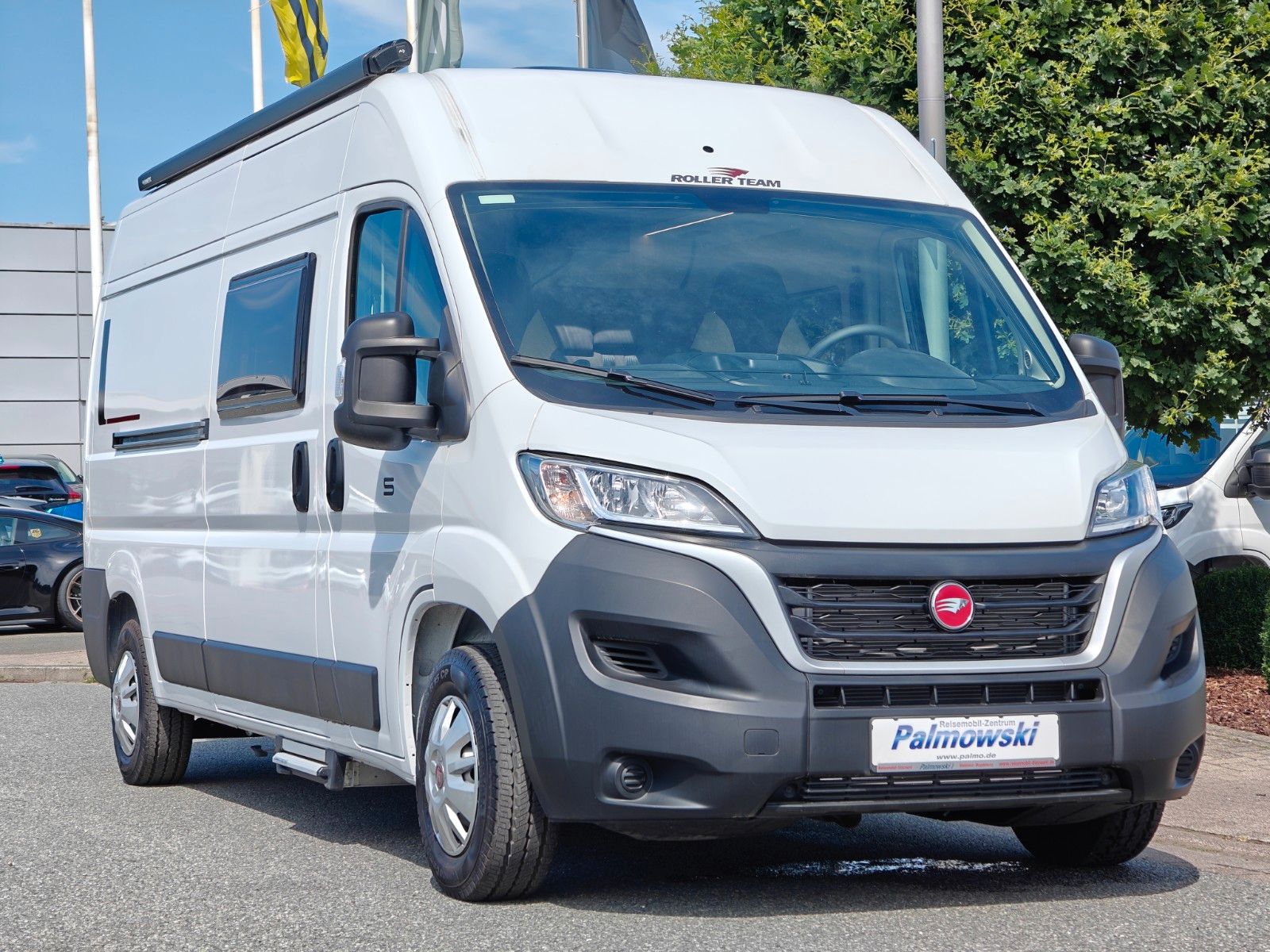 Fahrzeugabbildung Roller Team Livingstone 5 - Doppel-Etagenbett, SAT, TV -