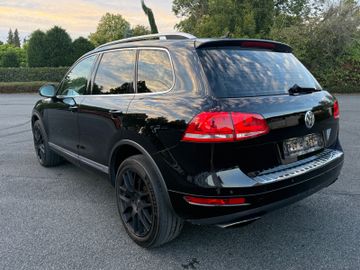 Volkswagen Touareg - 7