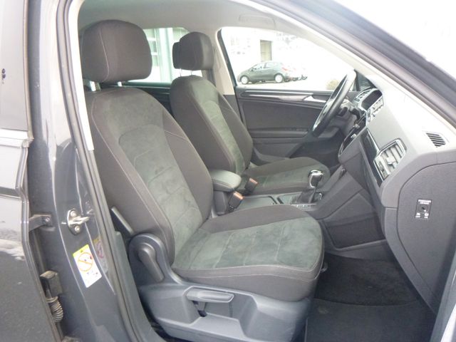 Fahrzeugabbildung Volkswagen Tiguan 1,5 TSI Elegance >AUT/AHK/NAV/LED/PDC<