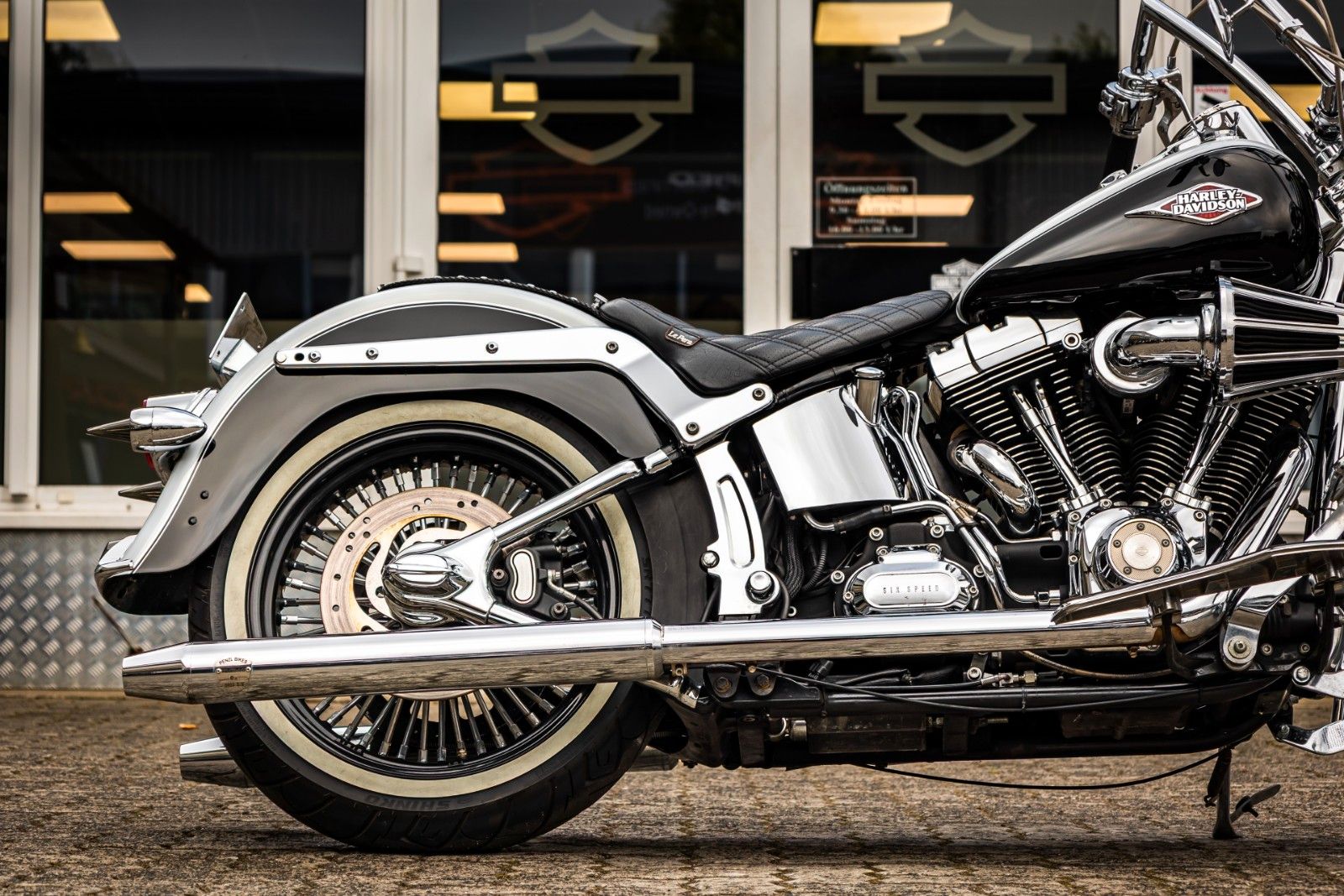 Fahrzeugabbildung Harley-Davidson FLSTC Heritage Classic Twin Cam 96 cui - Chicano