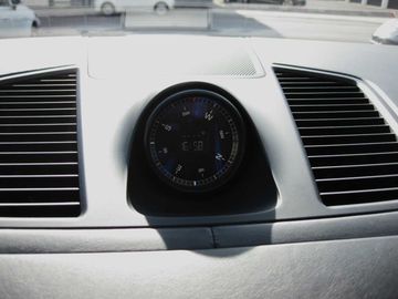 Porsche Cayenne - 8