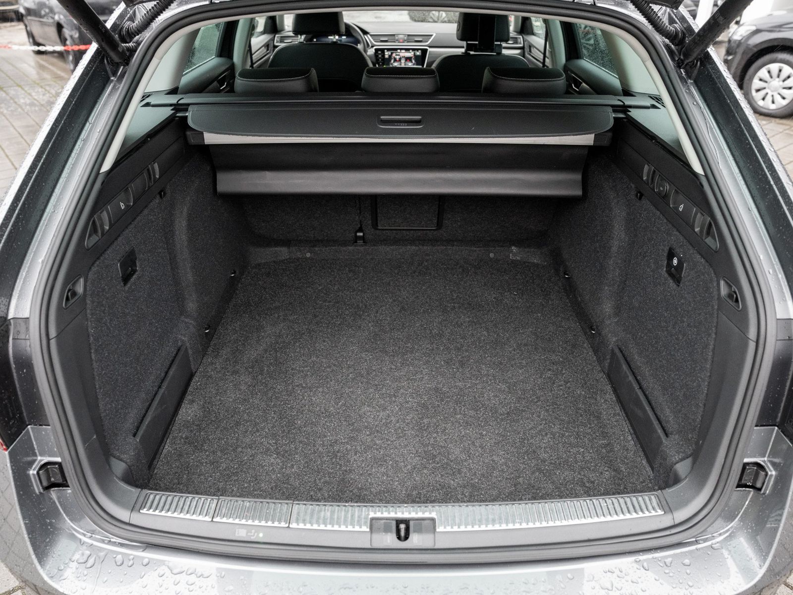 Skoda SUPERB C. STYLE 2.0 TDI DSG 4X4 AHK Kam. Virtual foto 25