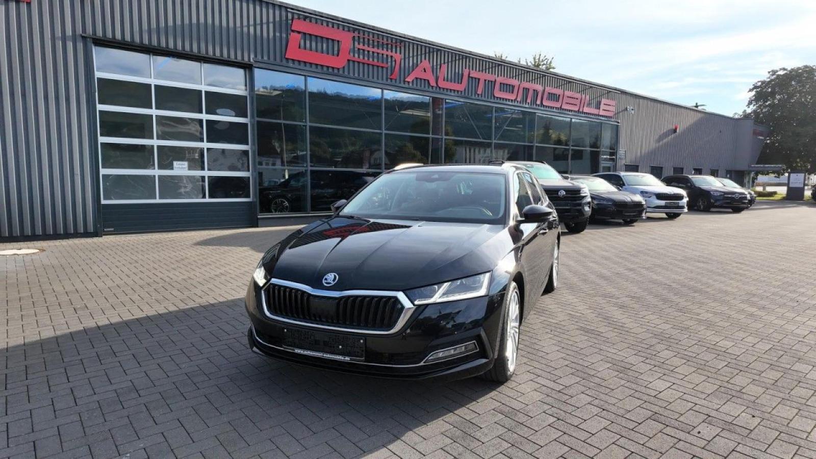 Skoda Octavia Combi 2.0 TDI DPF Style AHK/Navi/18Zoll