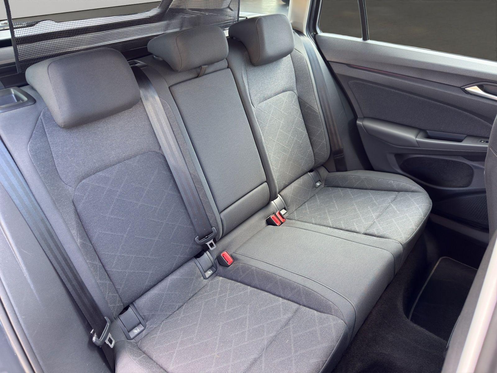 Volkswagen Golf VIII 1.0 TSI Life NAVI+ACC+LED+CARPLAY., миниатюра 15