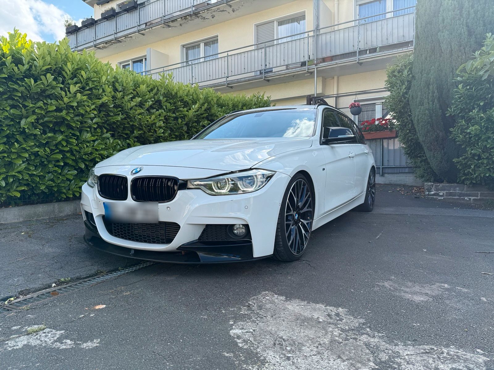 BMW BMW F31 318d Lci