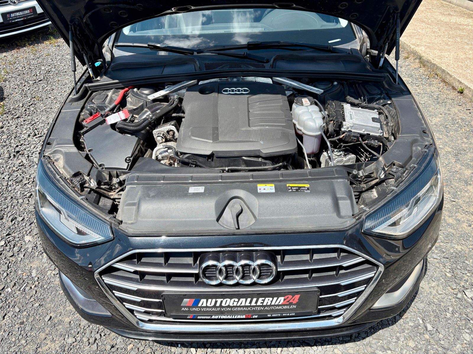 Fahrzeugabbildung Audi A4 Avant 35 TDI advanced Aut Navi LED AHK Kamera