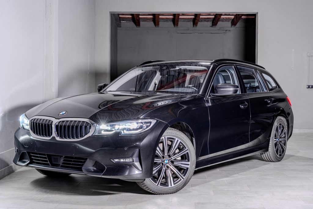 Image of BMW 330