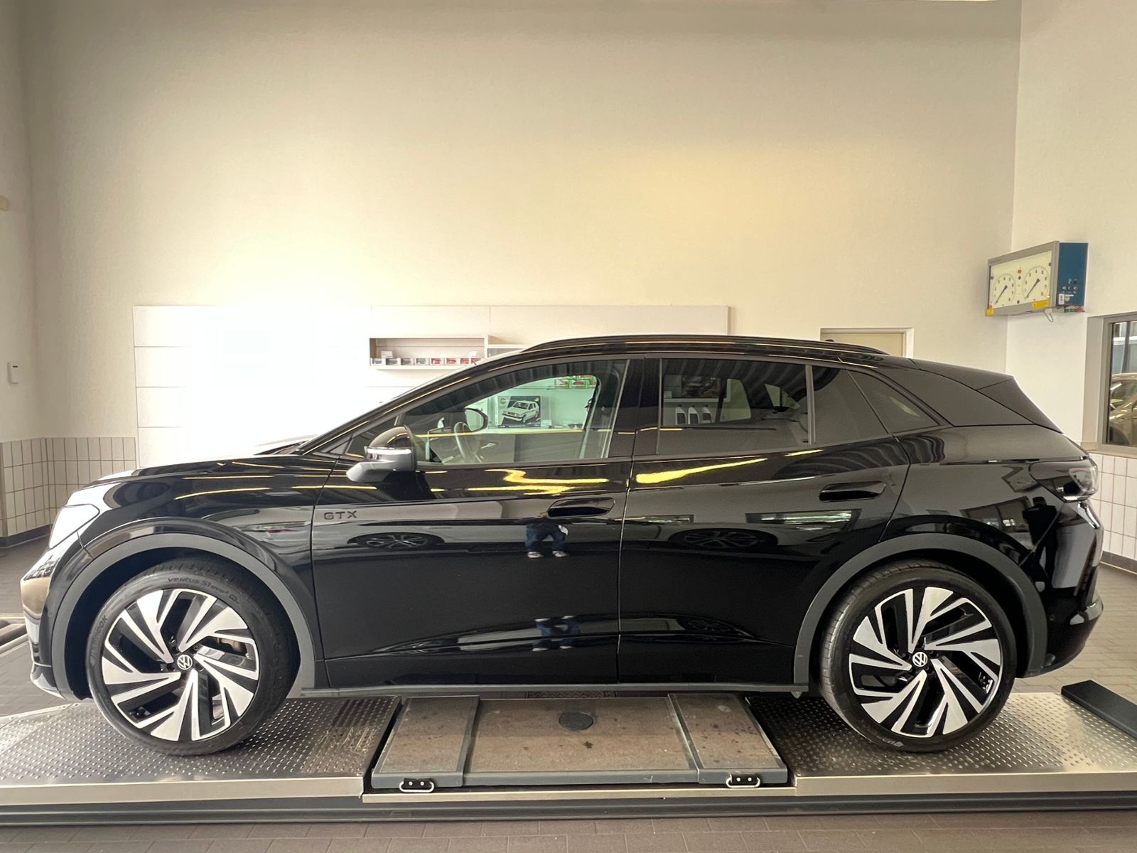 Fahrzeugabbildung Volkswagen ID.4 GTX 4Motion *AHK, Matrix, TravelAssist, DCC