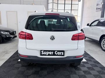 Volkswagen Tiguan - 5